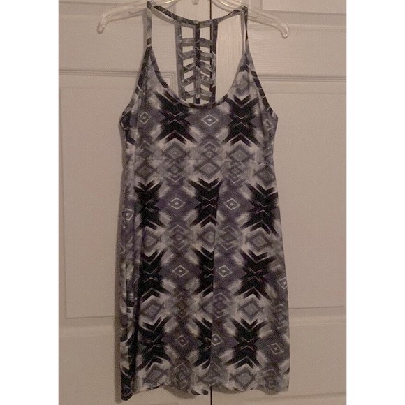 Tehama Athletic Dress RN 137813 Medium Stretch Halter Built-in-bra - Picture 1 of 8